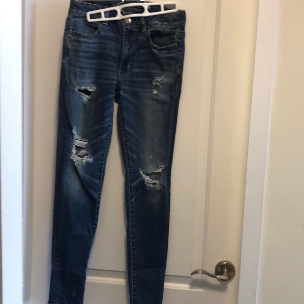 American Eagle distressed high waisted jeans